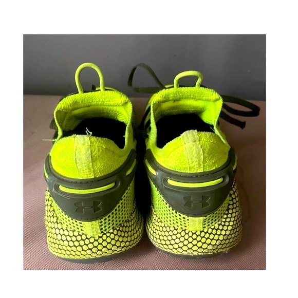 Under Armour Stephen Curry 6 Lime Green 4.5y - Picture 3 of 5